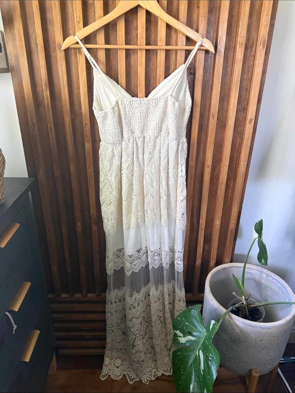 ILLA ILLA Cream Cotton Blend Spaghetti Strap Lace Boho Maxi Dress. Size S - Picture 3 of 10